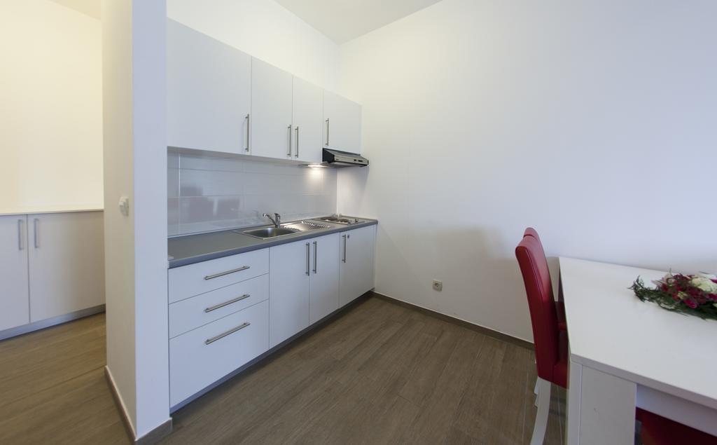 Villa Klara Apartments Башка-Вода Екстер'єр фото