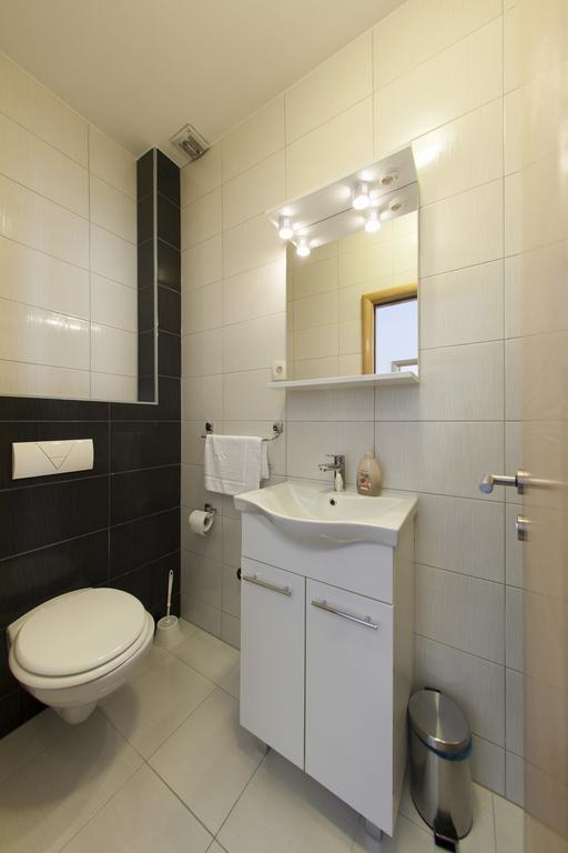 Villa Klara Apartments Башка-Вода Екстер'єр фото