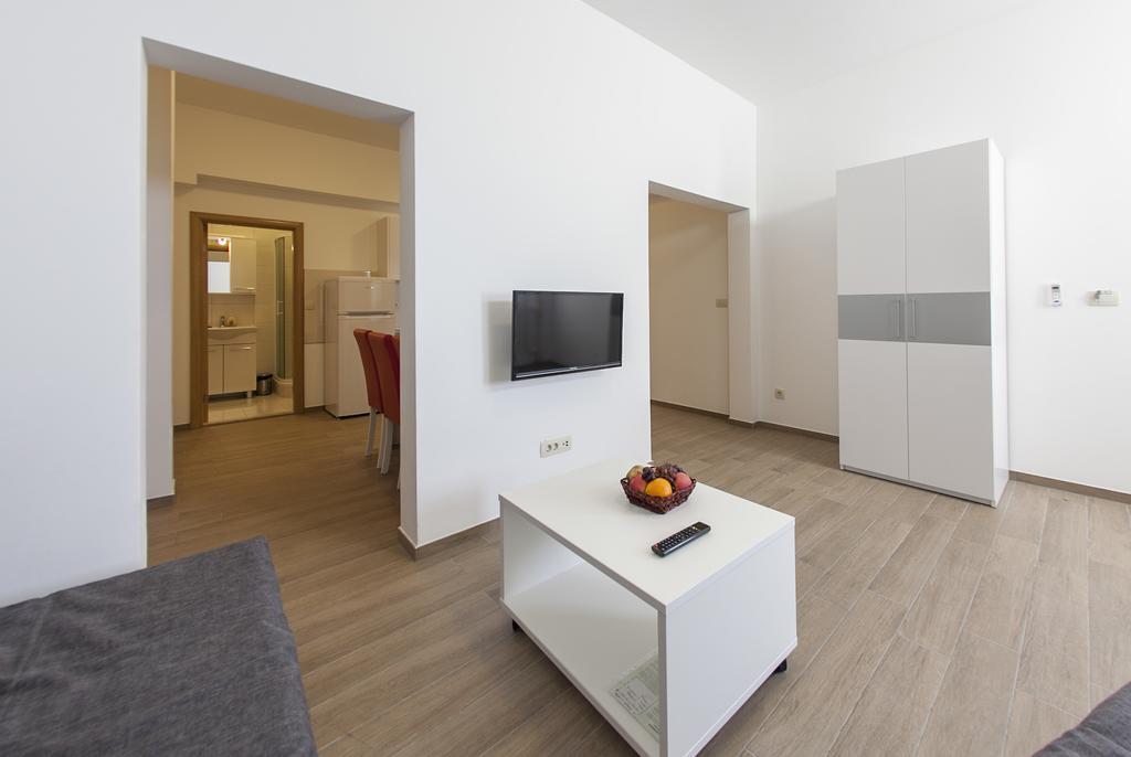 Villa Klara Apartments Башка-Вода Екстер'єр фото