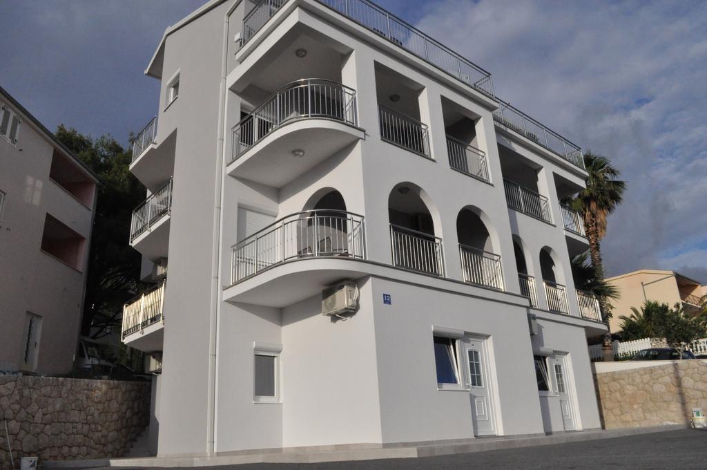 Villa Klara Apartments Башка-Вода Екстер'єр фото